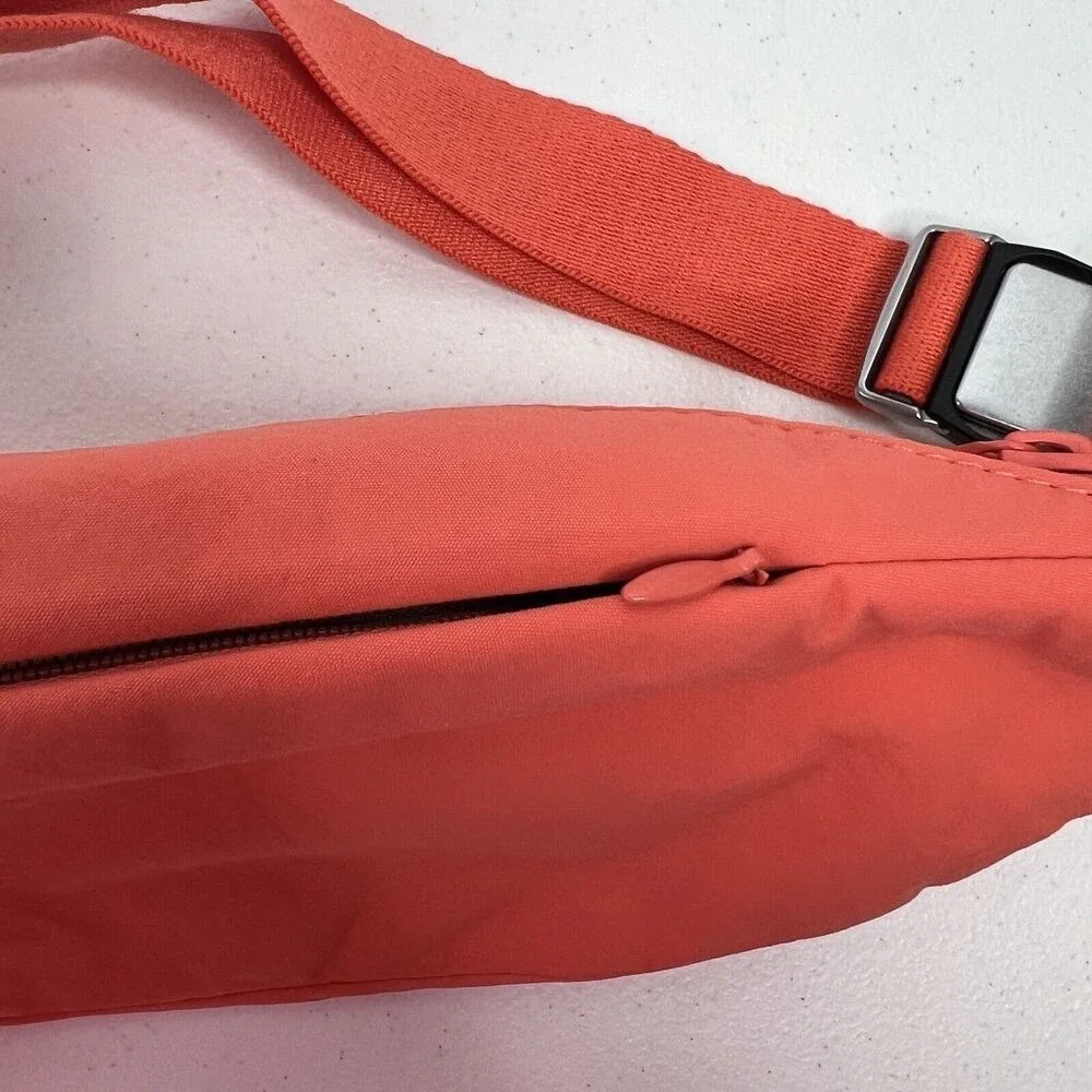 Athleta Kinetic Waist Bag‎ Belt Fanny Pack Adjustable Strap Zip Closure Orange